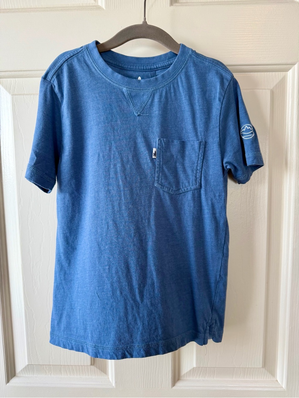 johnnie-O Boys Blue Short Sleeve Pocket Tee Size 6